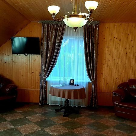 Заміський Комплекс Grand Prix Tsyurupynsk Exterior foto