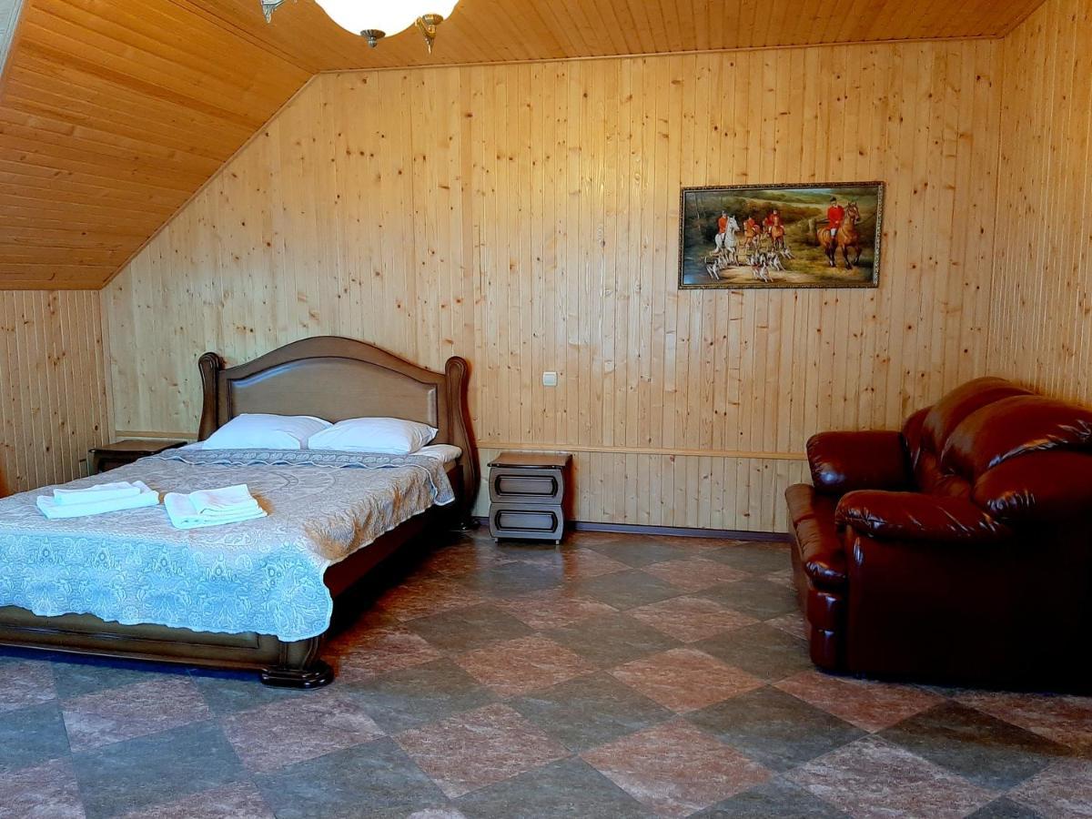 Заміський Комплекс Grand Prix Tsyurupynsk Exterior foto