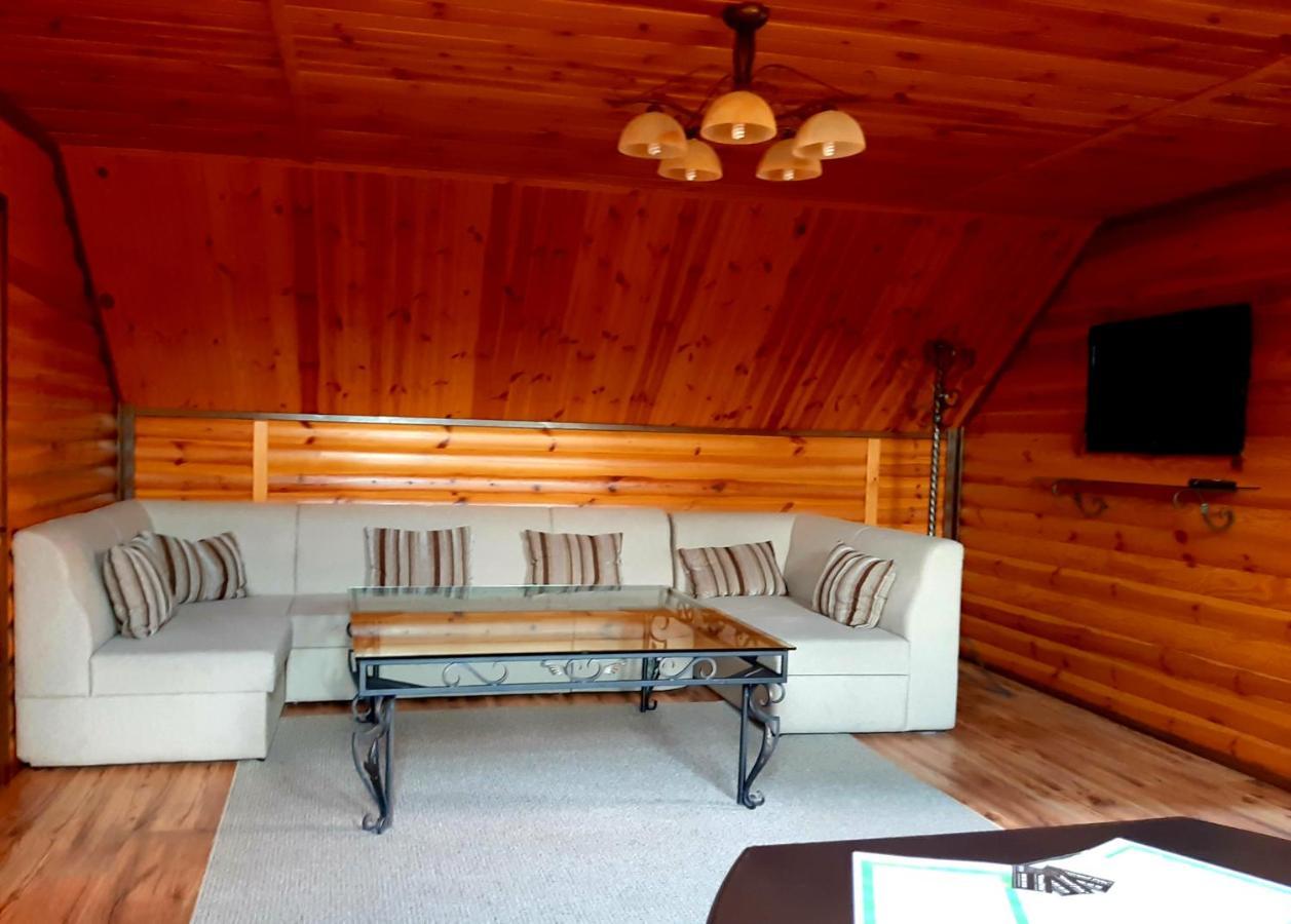 Заміський Комплекс Grand Prix Tsyurupynsk Exterior foto